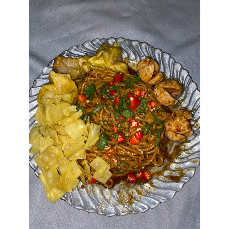 

Mie Jebew Instan Wonton Viral