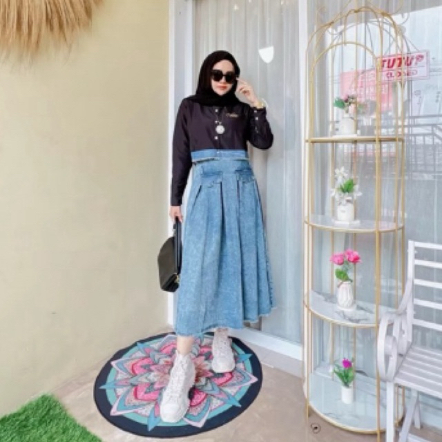 Setelan rok jeans atasan crop Talia