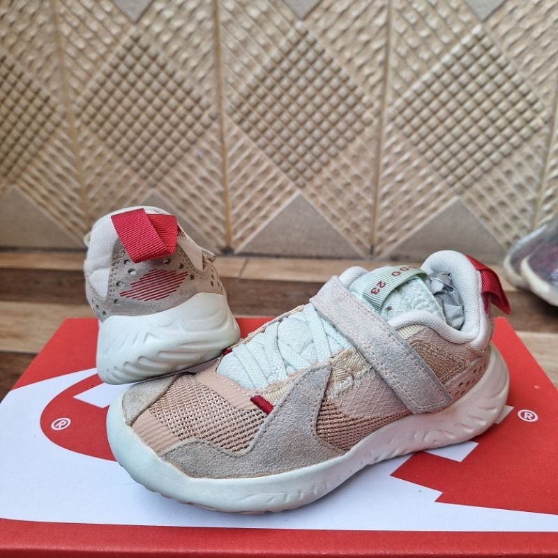 sepatu anak nike jordan size 28 insole 17cm