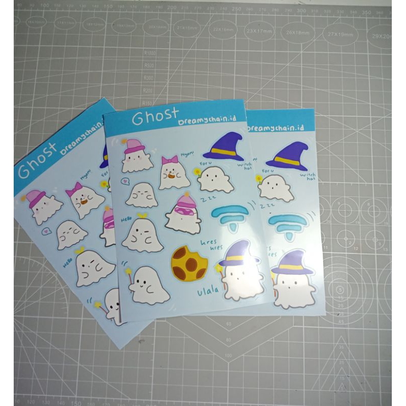 

(BACA DESK) STIKER VINYL GLOSSY A6 TEMA GHOST MIN PEMBELIAN 2 LEMBAR