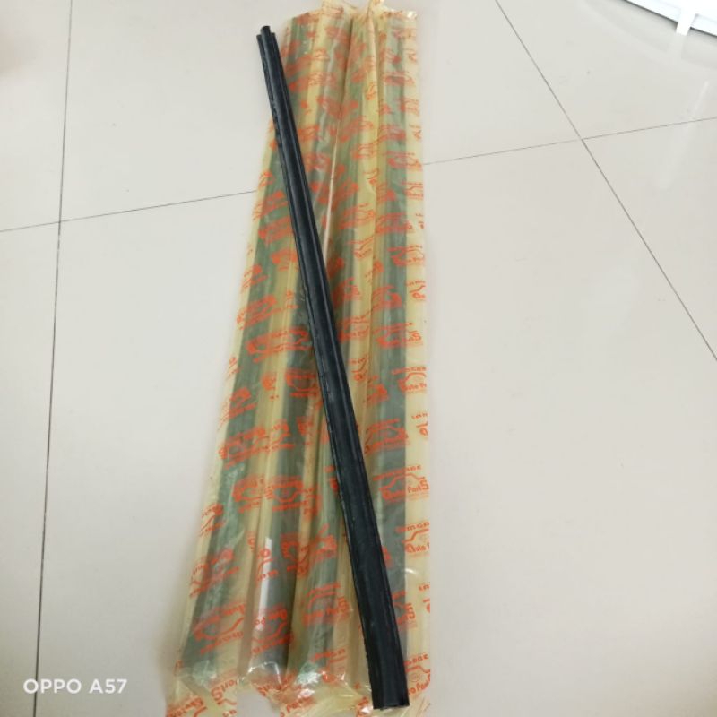 KARET LIST KACA PINTU/PLIPIT KACA TOYOTA KIJANG KAPSUL,GRAN, SUPER BAGIAN LUAR,HARGA 1 PCS