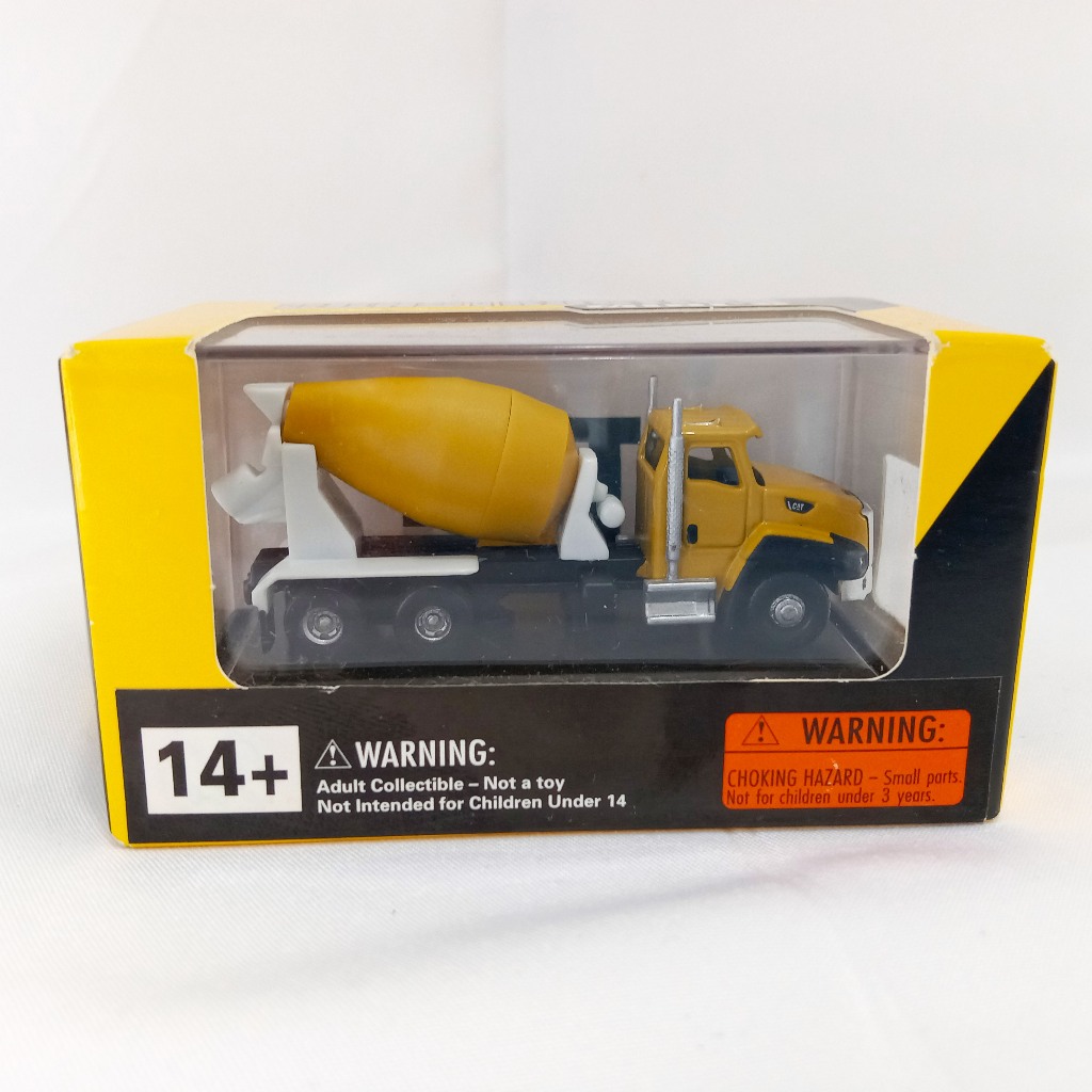 Diecast Alloy CAT CT660 CONCRETE MIXER Truck Model Ornament Adult Collection Display