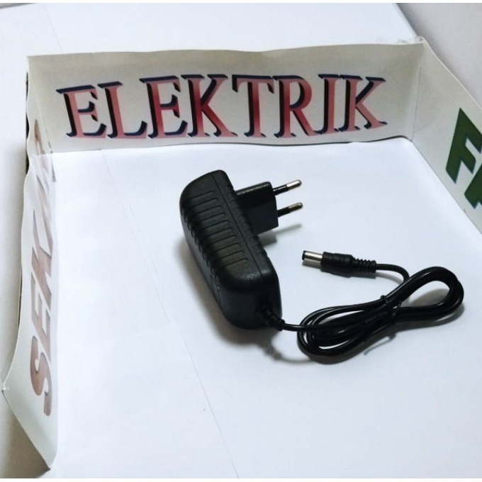 Terbatas adaptor 12V 2A 12 Volt 2 Amper Panjang Kabel 1Meter dengan Jack Male