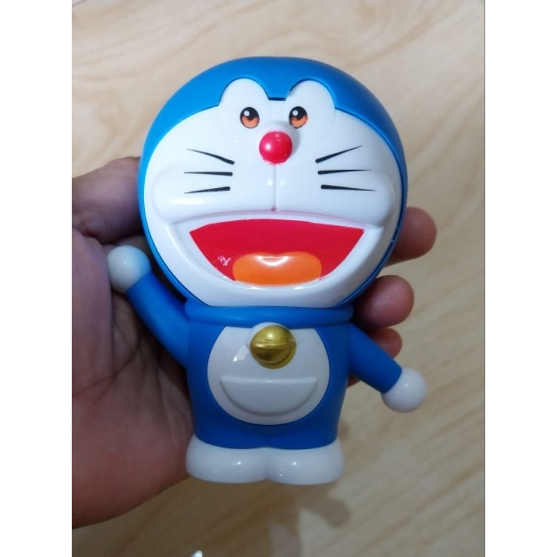 Cake topper Doraemon
