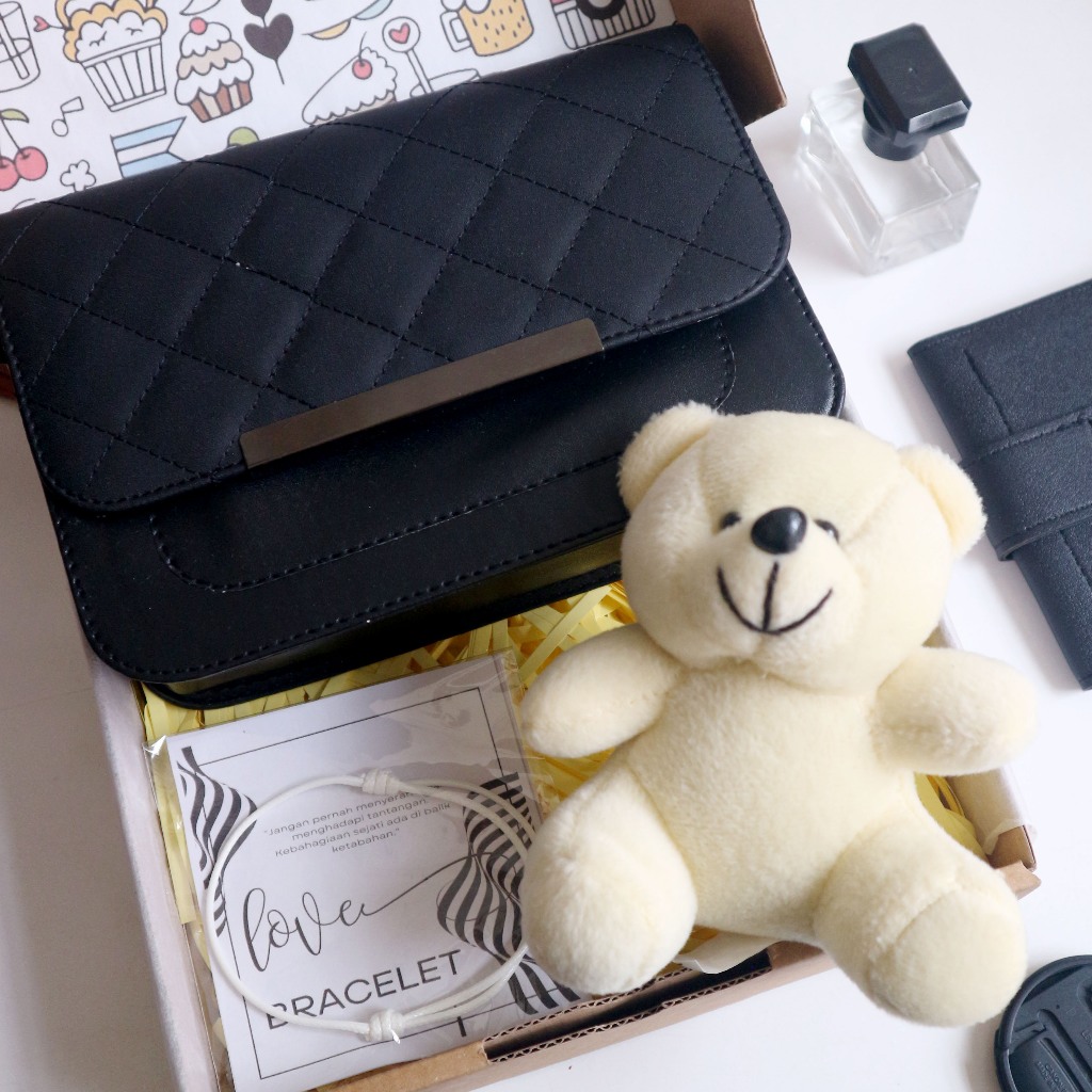 Paket Hadiah Gift Box Ulang Tahun Buat Cewek Pacar Kelulusan Anniversary Nikahan Teman