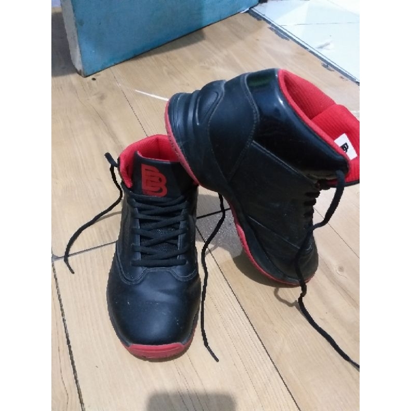 sepatu Basket Ballerbro original