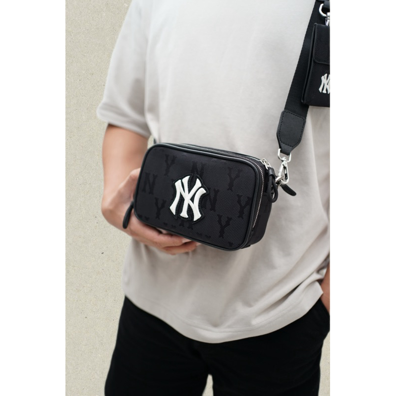 MLB New Era Basic Logo Sling Bag in Black Tas Pria dan Wanita Original Hype
