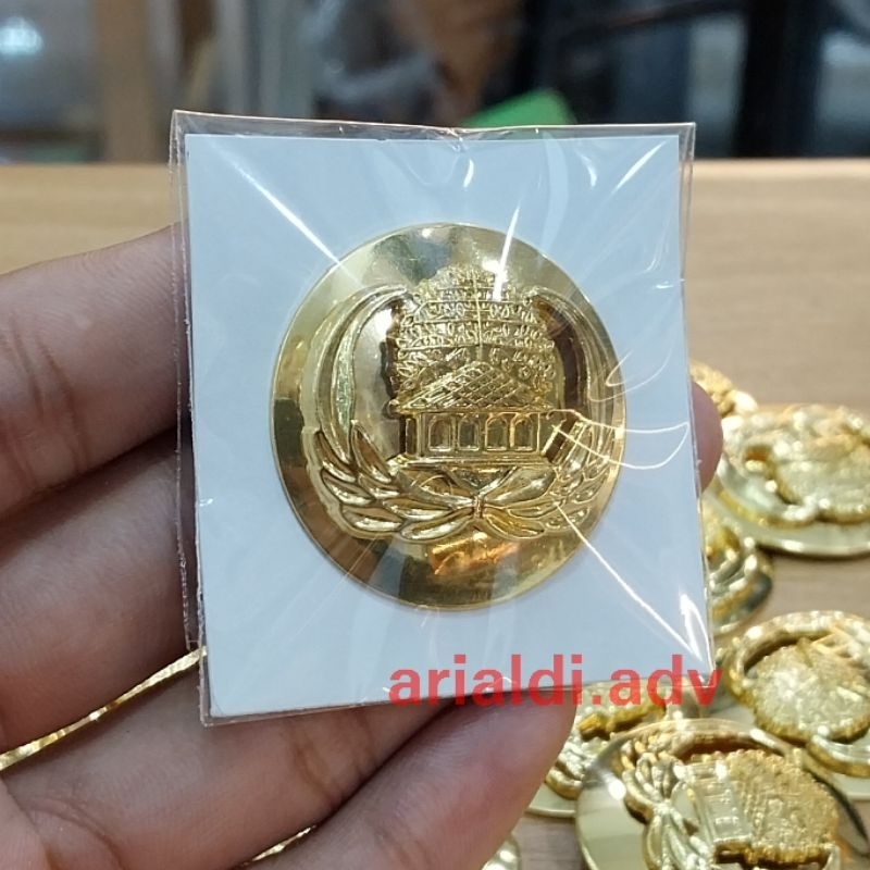 pin korpri tumpuk bulat magnet pin korpri cembung kuningan tumpuk magnet
