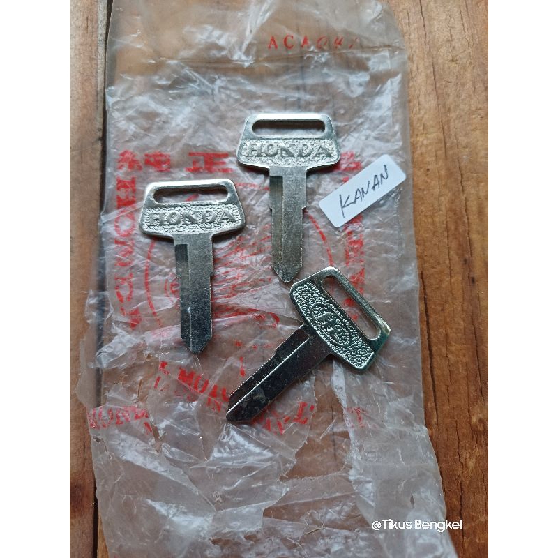 Mata Anak Kunci Cadangan Blank Blang Honda C50 C70 CB100 C 50 70 CB 100 Model Original Nos Alur Kana
