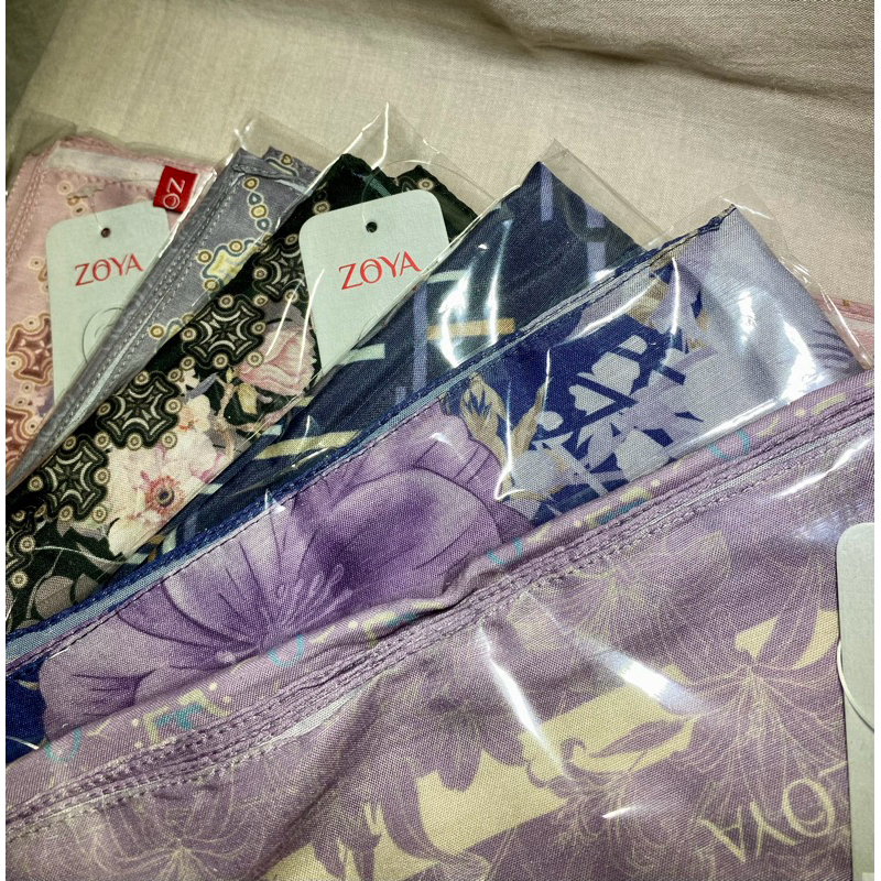 KERUDUNG SEGI EMPAT/KERUDUNG MOTIF/KERUDUNG ZOYA/KERUDUNG WARNA DAN MOTIF