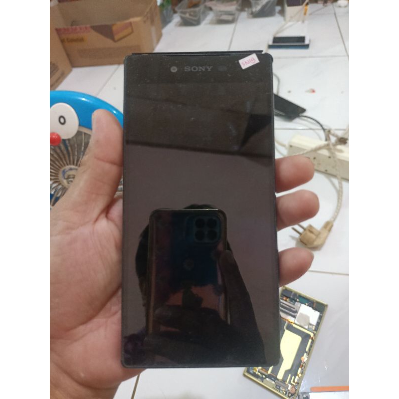 Sony Z3 big minus lcd saja