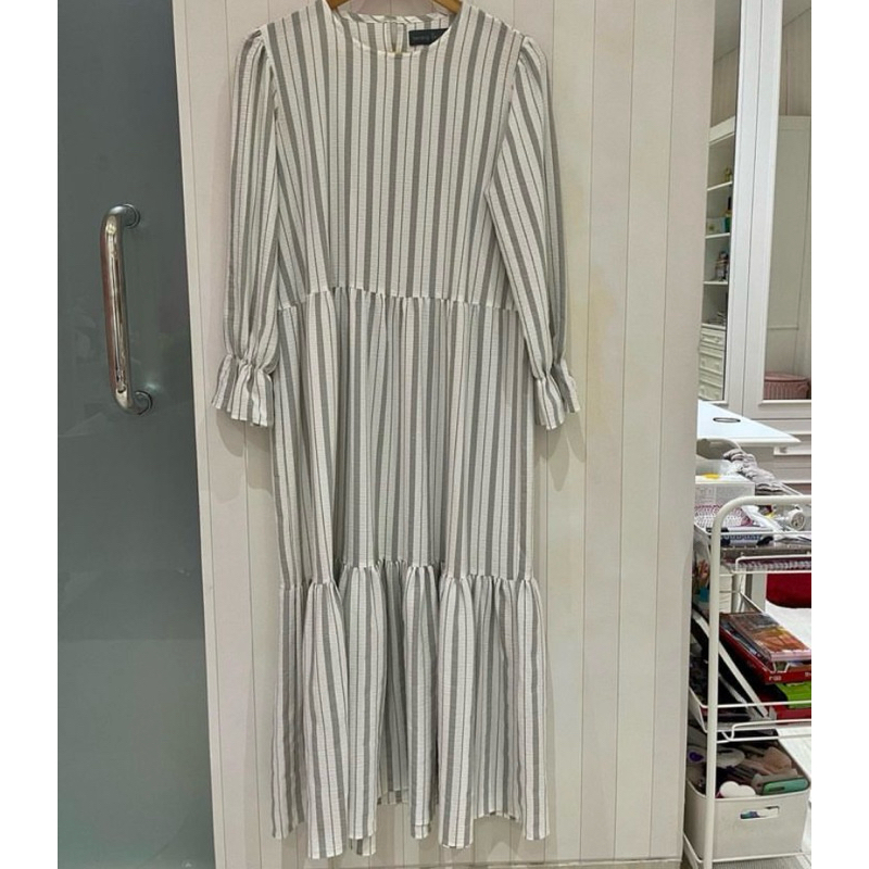 preloved dress benang Jarum x Button Scarf, Salwa Dress, size S LD 96 panjang Dress 121 Cm