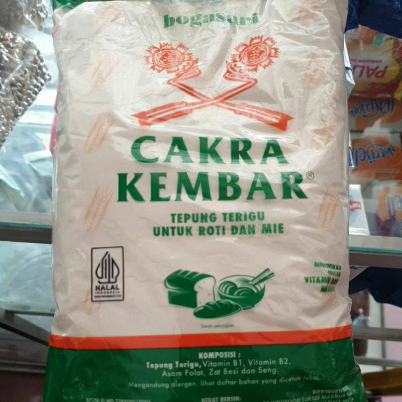 

Tepung cakra kembar 1kg