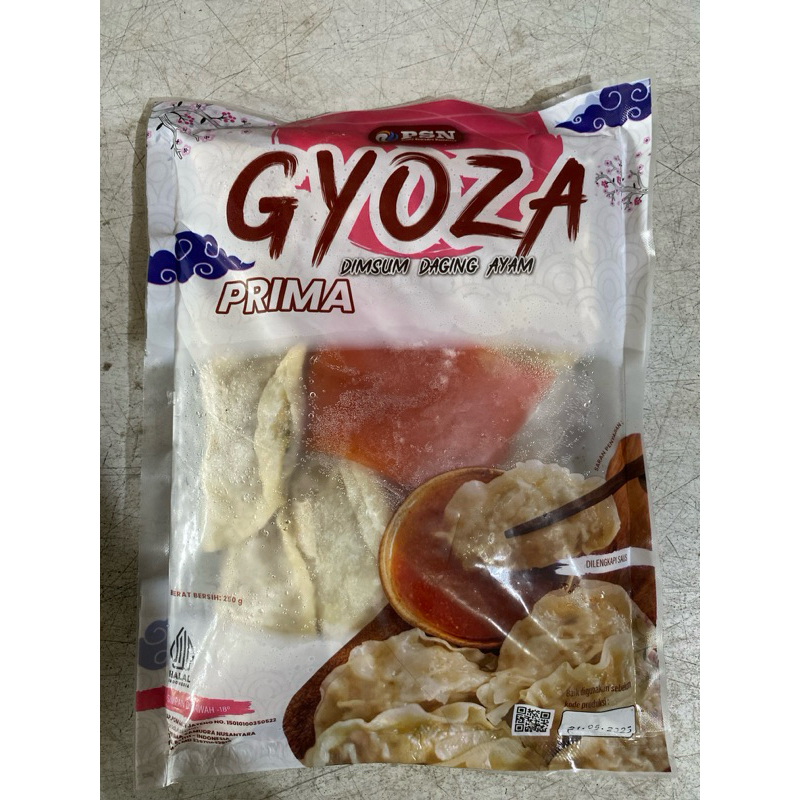 

Gyoza daging ayam