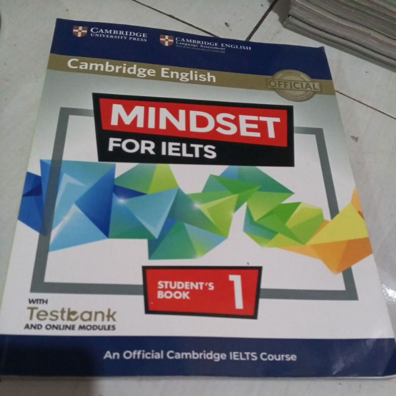 Cambridge English mindset for IELTS student's book 1.. original