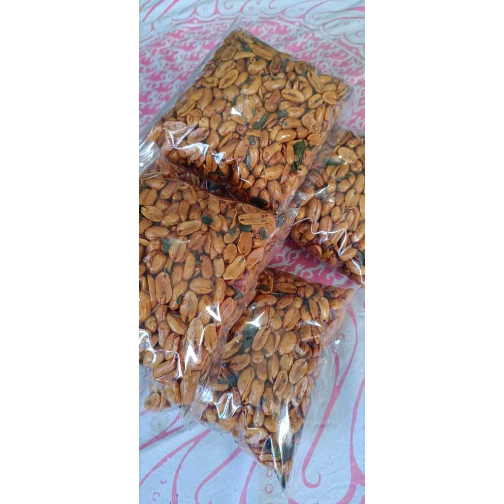 

Kacang bawang super aroma daun jeruk 1000gram