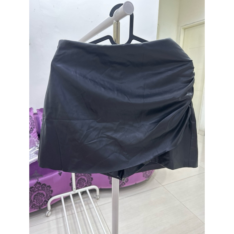 nbu zara leather skort black
