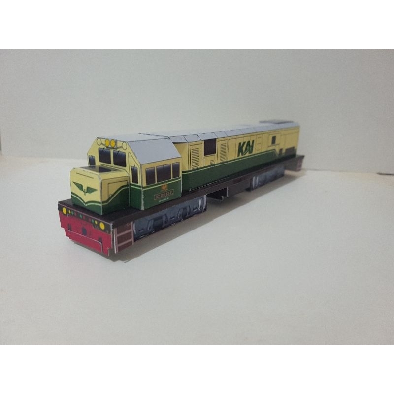 Papercraft Kereta Api CC201