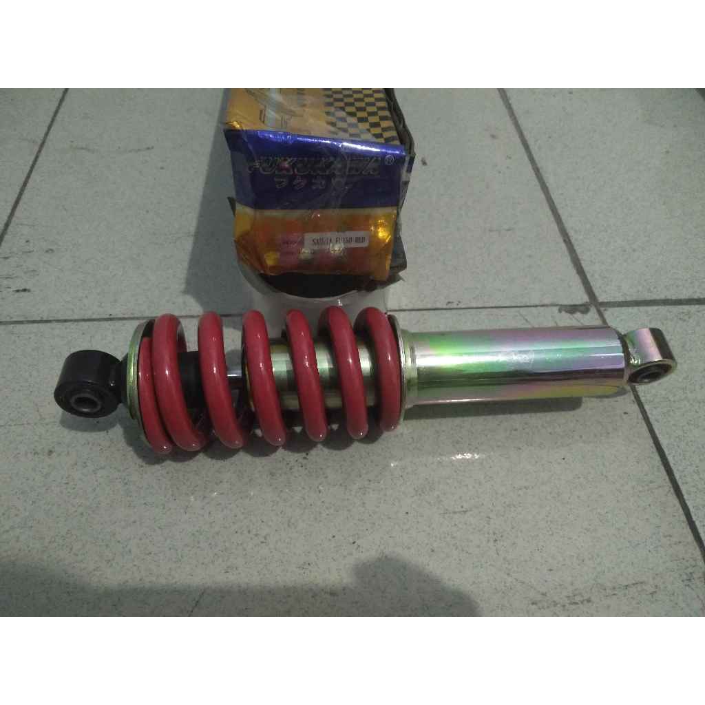 Sokbeker Skok Peredam Kejut Belakang Satria FU 150 Merah Merk Fukukawa
