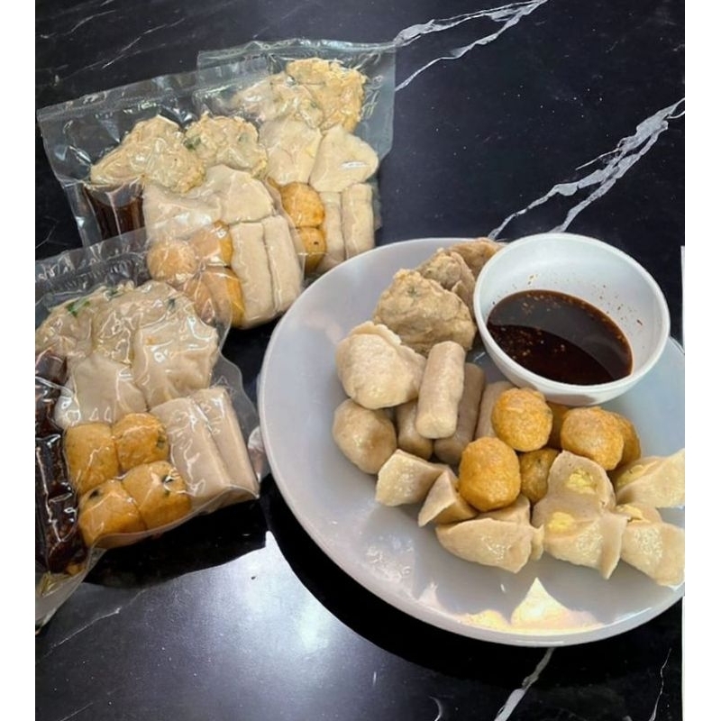 

pempek frozen mix isi 10