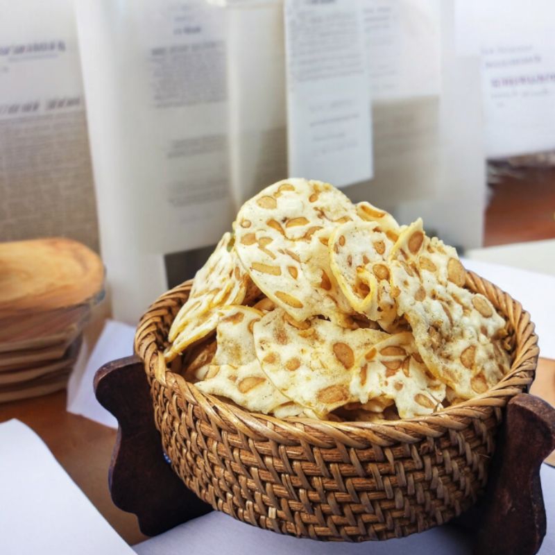 

keripik tempe//keripik tempe original cocok buat teman waktu santai