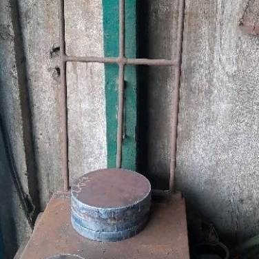 Besi plat bulat tebal 30mm diameter 205mm 1pcs