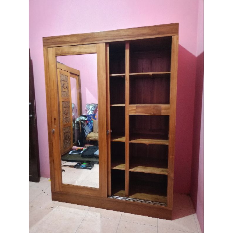 lemari pakaian pintu geser. lemari pakaian pintu sliding. lemari kayu jati. lemari baju