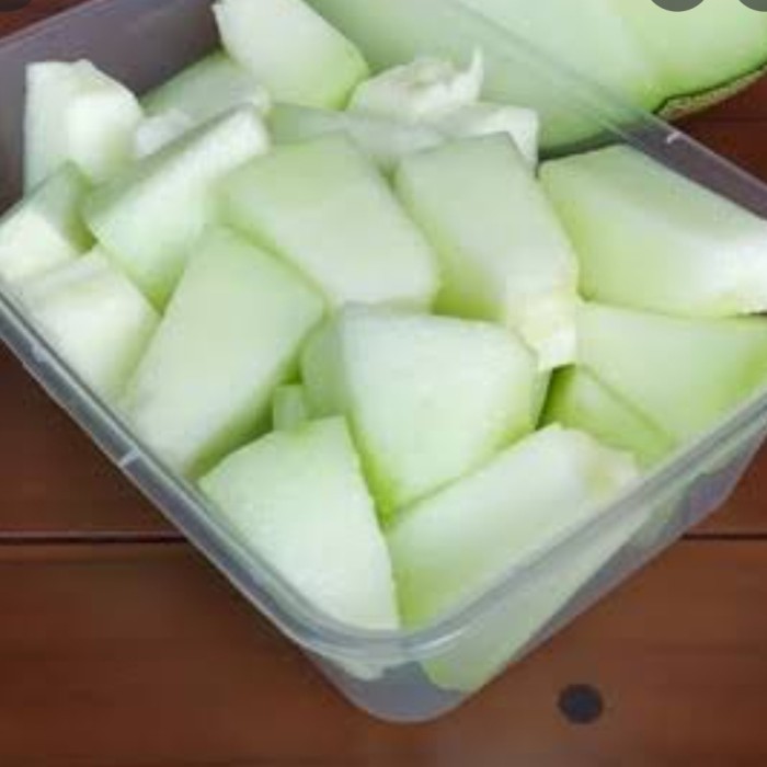 

buah potong melon putih