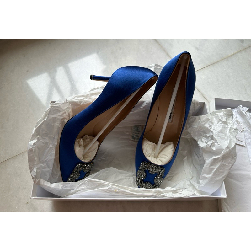 Manolo Blahnik Hangisi Royal Blue size 38 heel 7cm