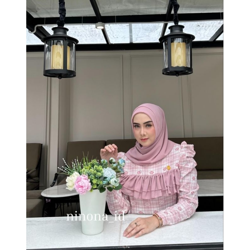 Della Series by Ni.No.Na