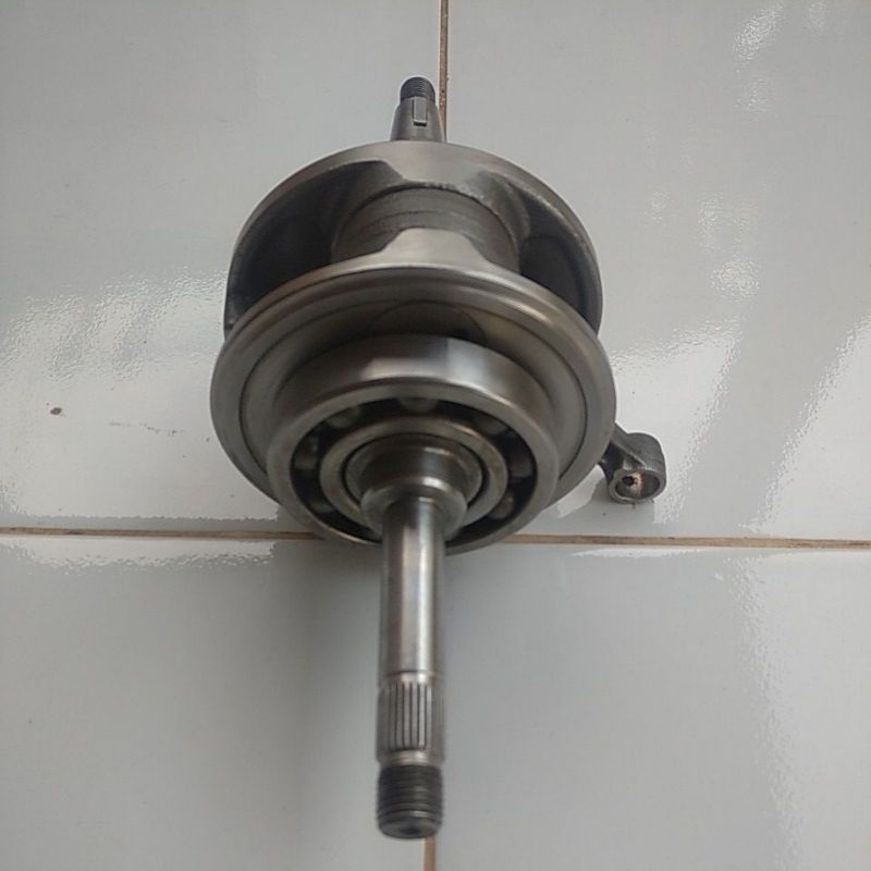 bandul stang seher Vario 125 kzr