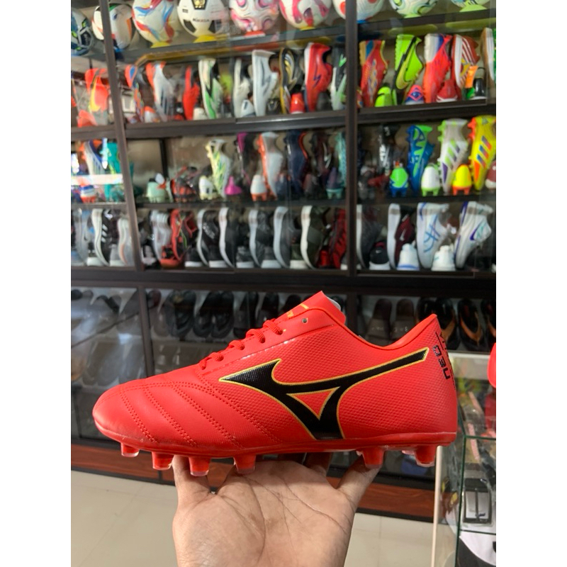 sepatu bola mizuno NEO MORELIA