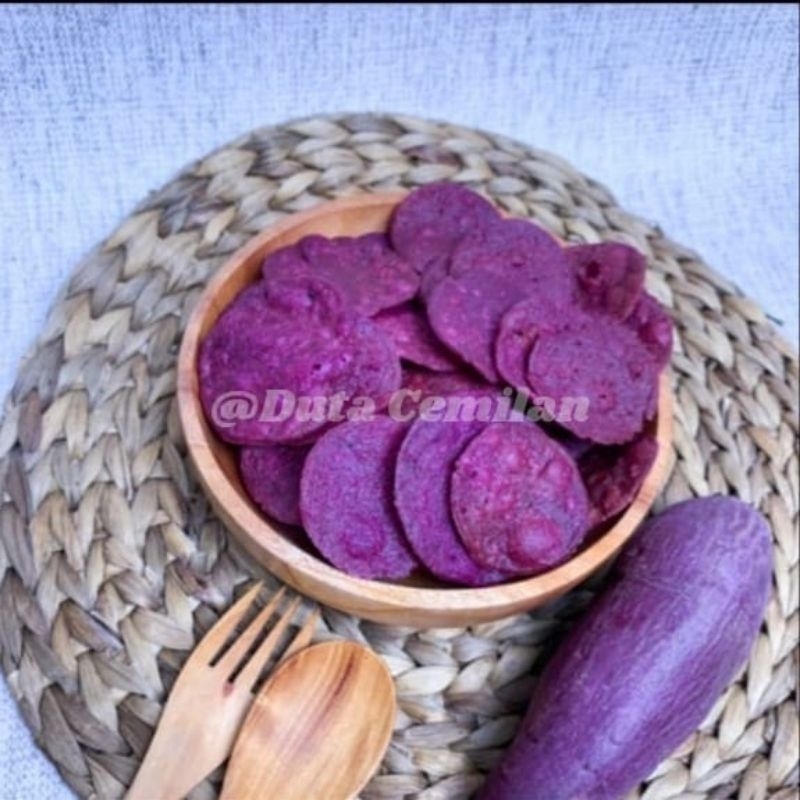 

keripik ungu manis 500 gram