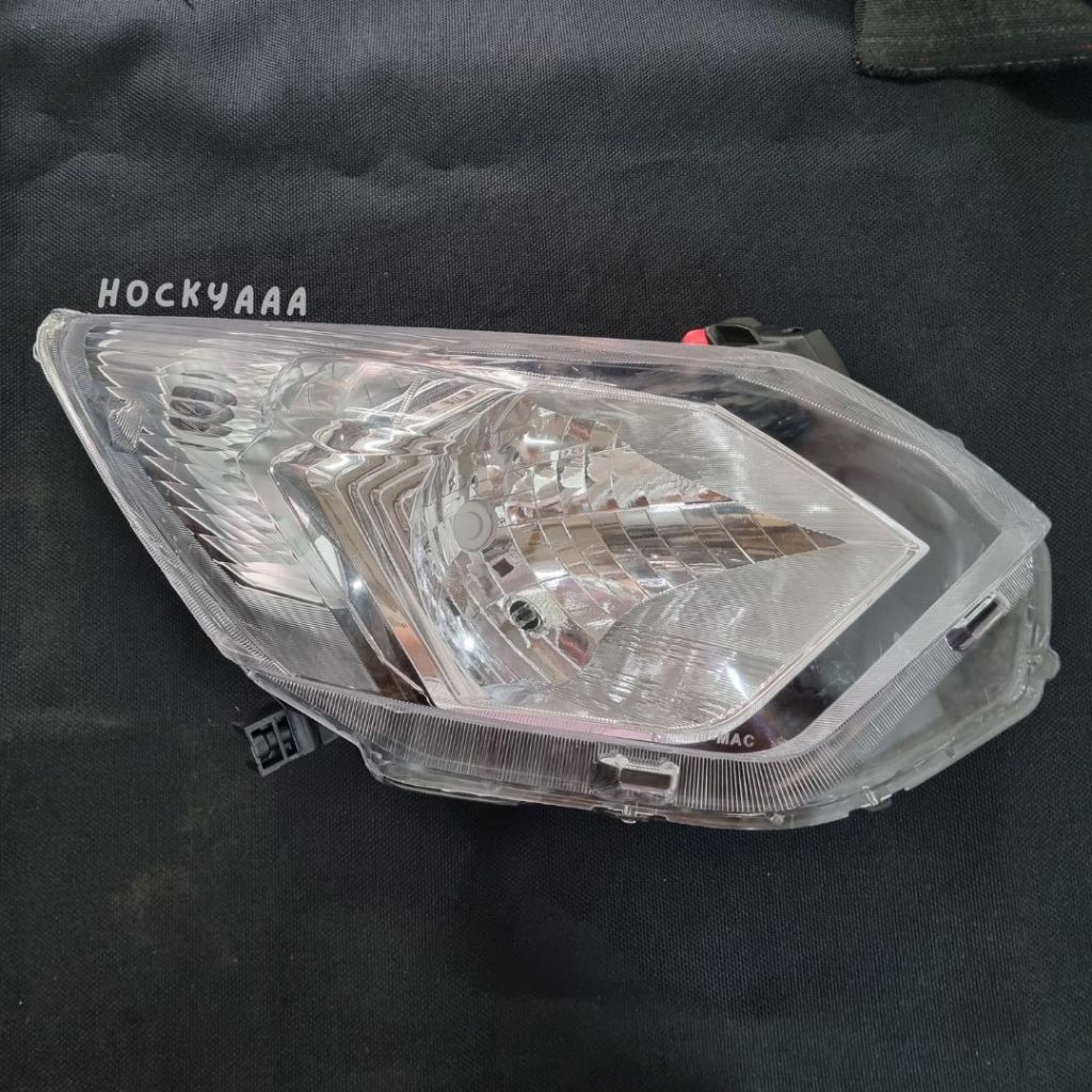 Headlamp / Lampu Depan Calya Sigra 2016 2017 2018
