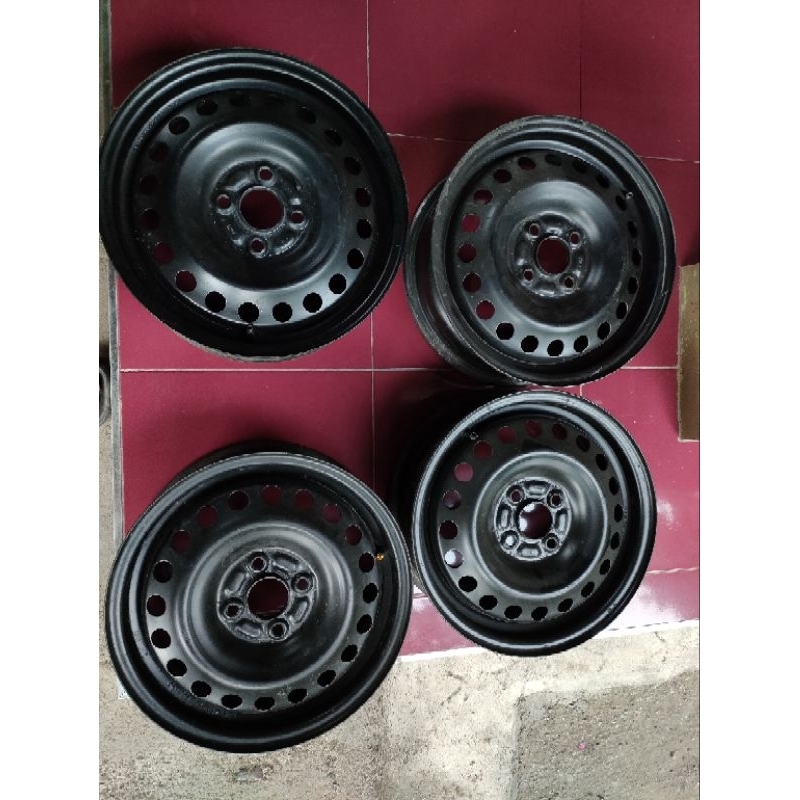 velg kaleng ring 15 pcd 100 lubang 4