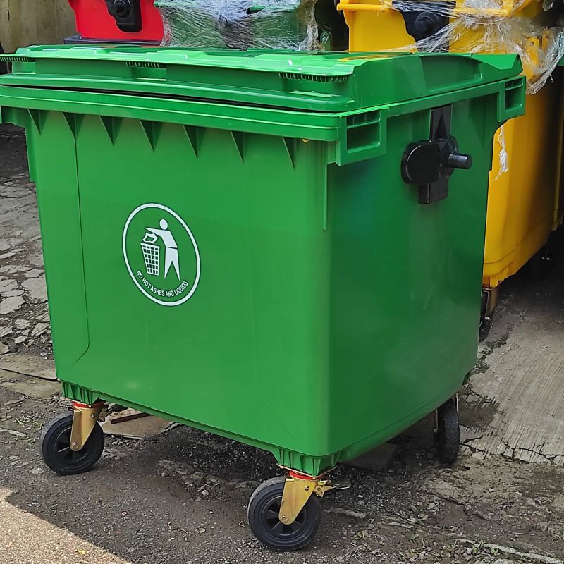 Tempat sampah besar / Bak sampah besar 1100 liter , plastik HDPE