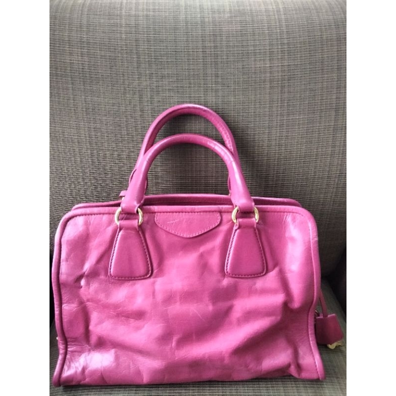 Tas Prada Vitello Magenta Preloved Bag