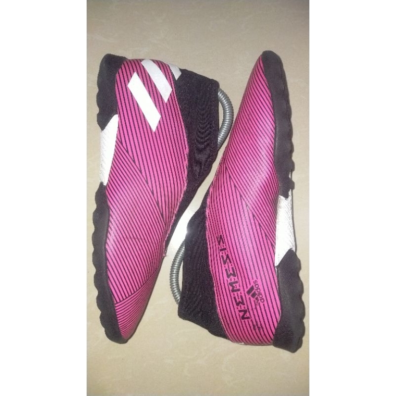 Sepatu Futsal Bekas / Second / Thrifthing Adidas Nemeziz (Size : 37)