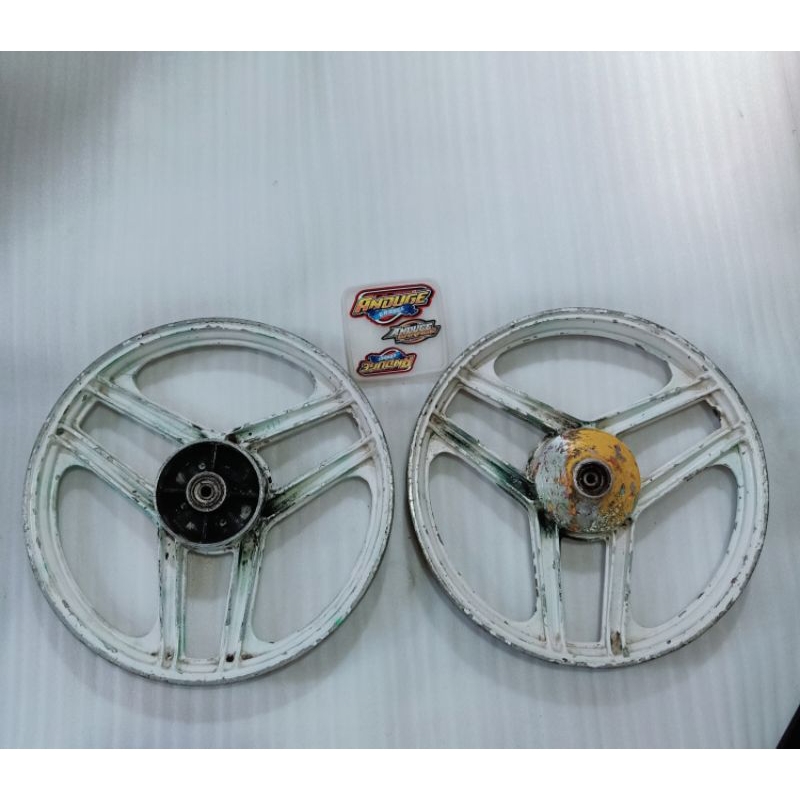 velg pelek pelk palang bintang Yamaha merk morodadi palang 3 tromol