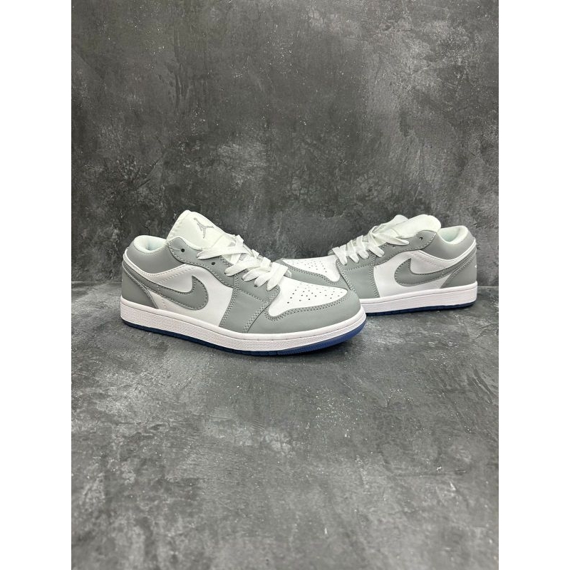 sepatu sneakers terbaru aj wolf grey