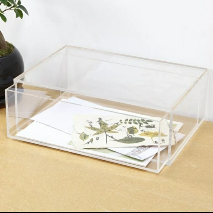 

Display Laci / Kotak Laci