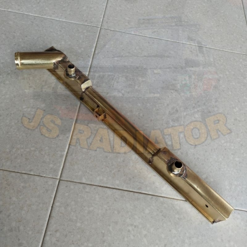 Lowertank radiator ford laser