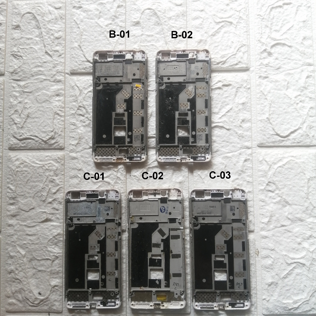 Oppo A37 Frame Tulang Tengah / Tatakan LCD Copotan