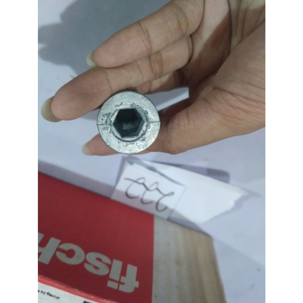 Perkotak  isi 25 buah fisher s10 hebel besi viser fiser baut kuat bagus jerman kotak
