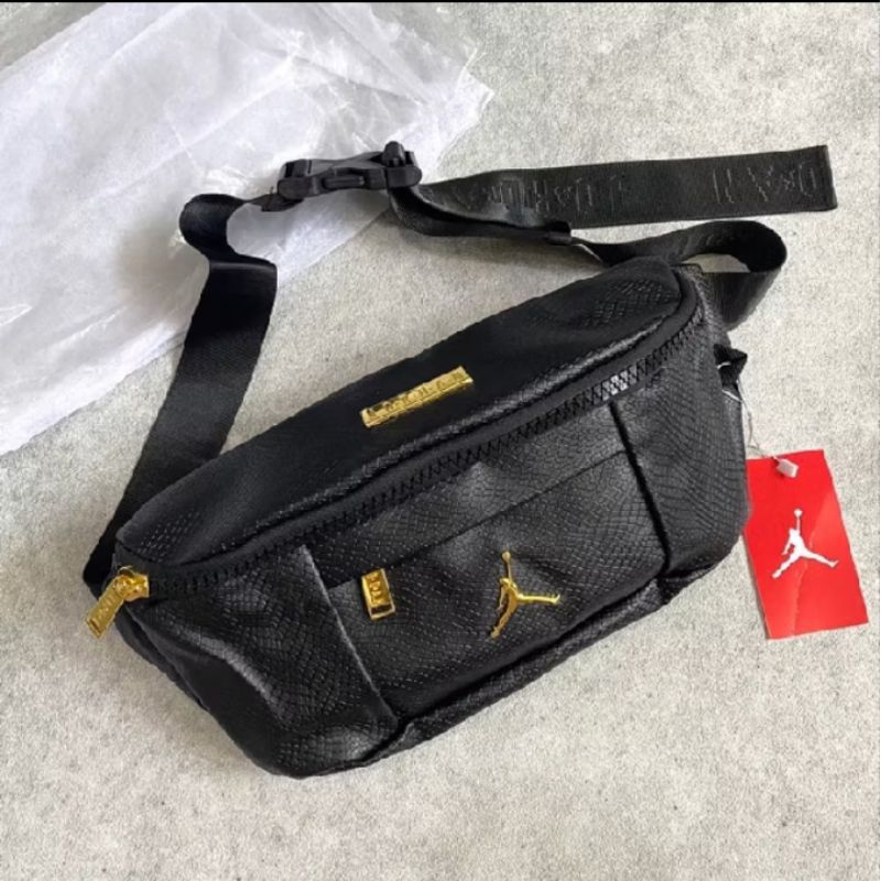 tas selempang. tas kecil. jordan