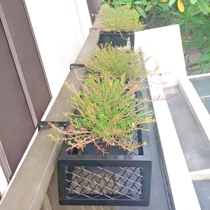 Keranjang serba guna rak pot bunga balkon gantung besi expanda 4 sisi,pengait custom