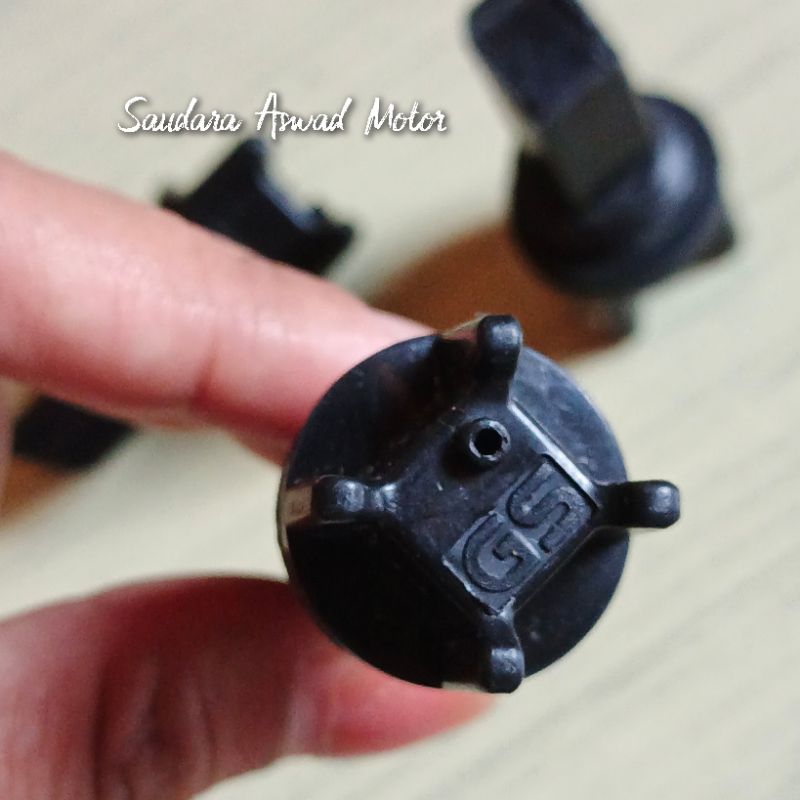 1PCS Baut Tutup Accu GS Drat 17,5 mm + Seal / Tutup Accu Besar Mobil / Tutup Aki Mobil