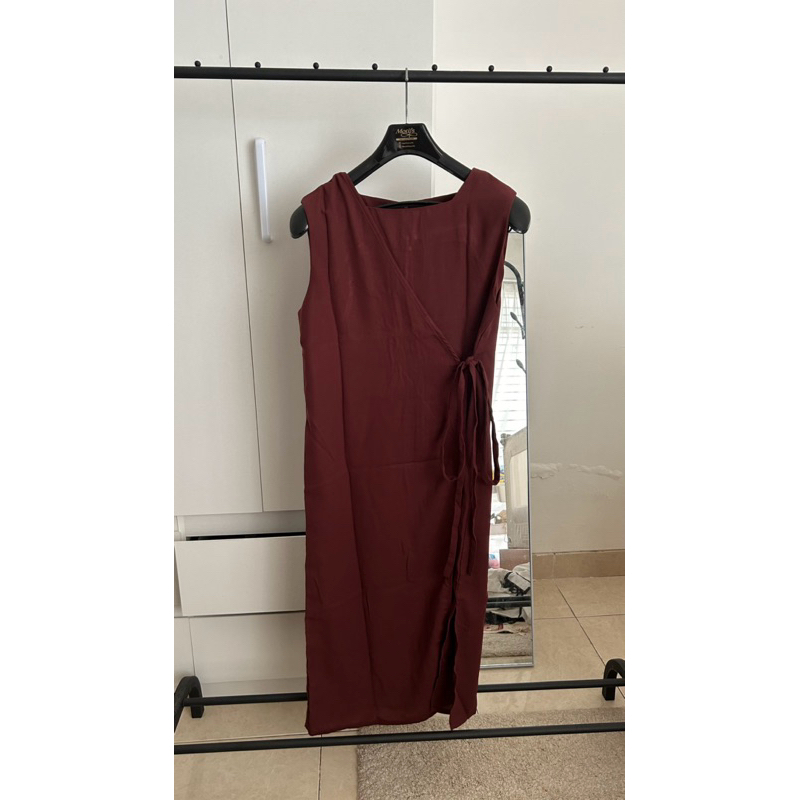in.kano Dress Maroon