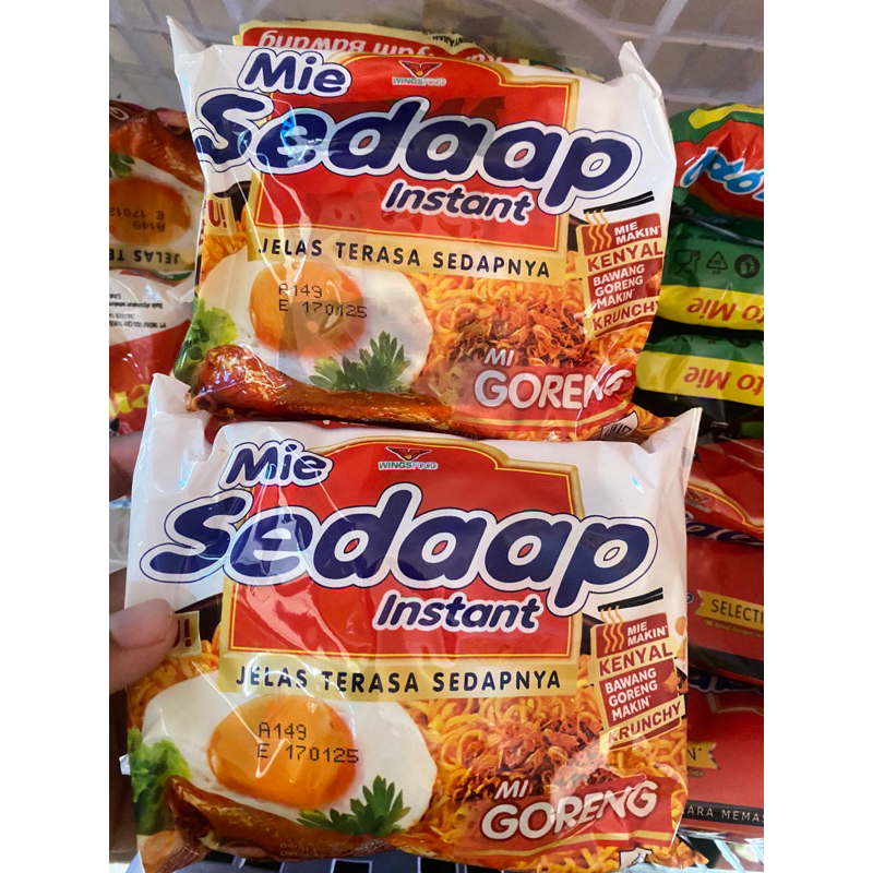 

SEDAAP MIE GORENG 90 g satu dus isi 40 pcs