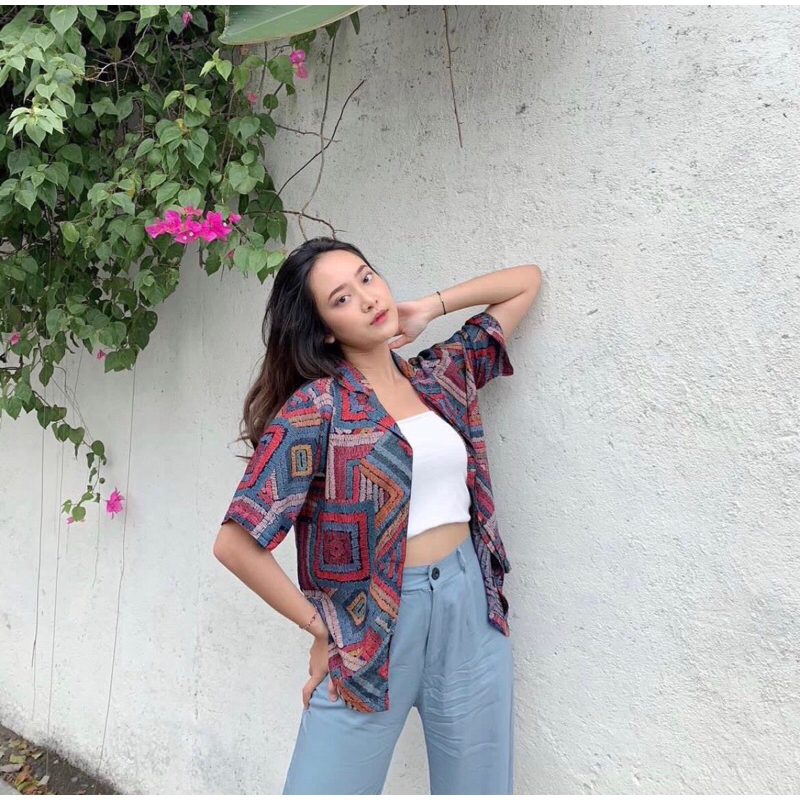 KEMEJA VINTAGE MOTIF